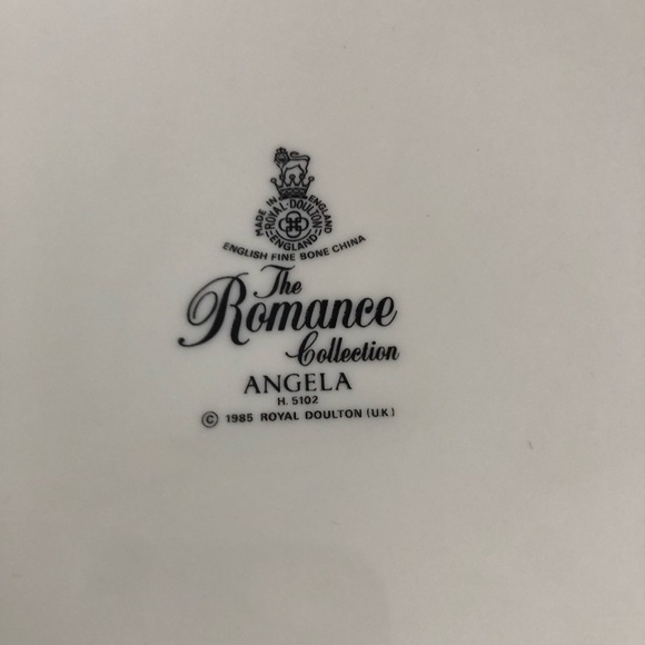 1985 Royal Doulton Angela Plate Set - Picture 8 of 12